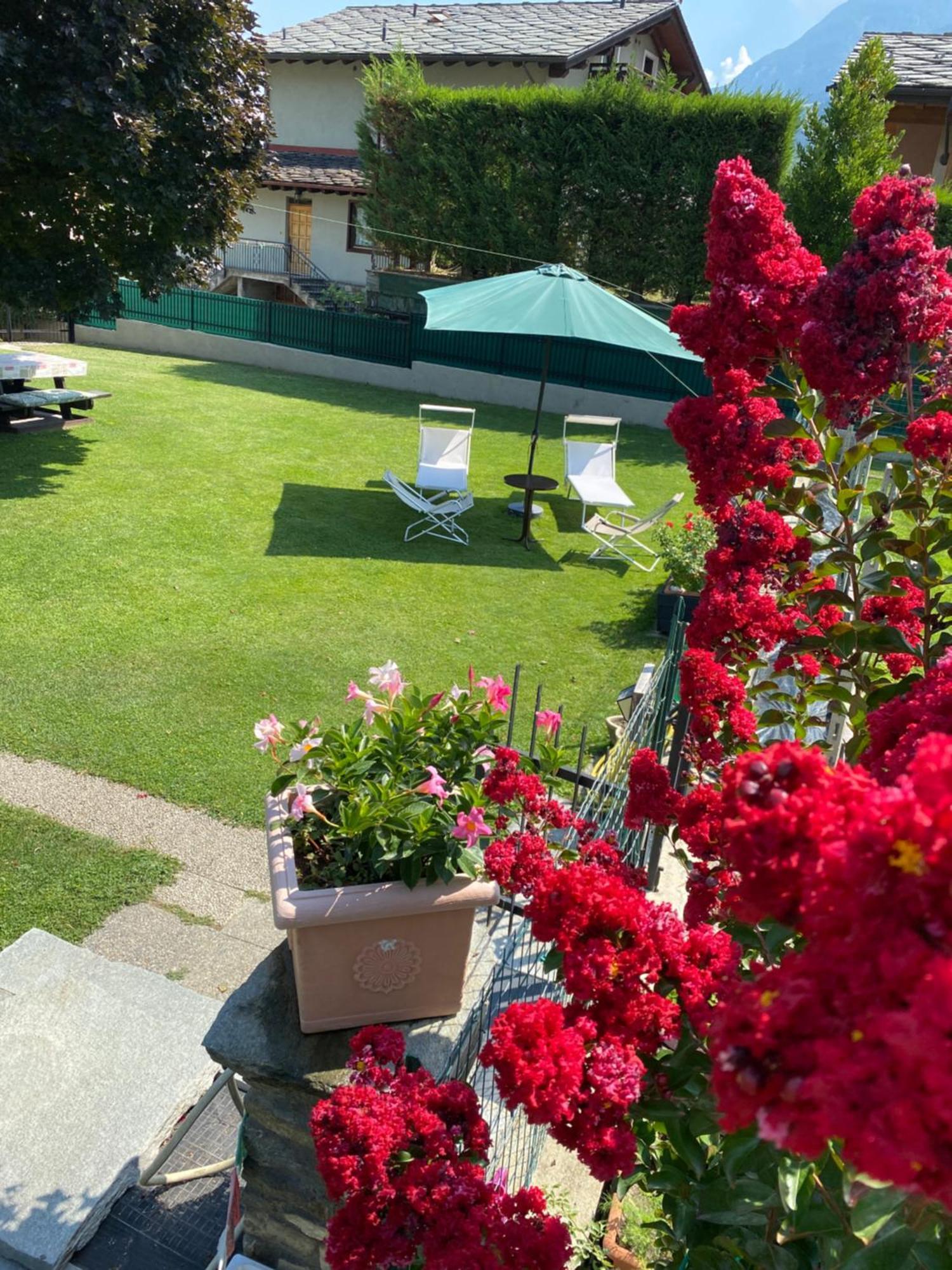 Apartamento Il Tiglio Gressan Aosta Exterior foto
